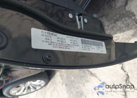 2019 Chrysler 300 Touring z USA, uszkodzony, nr VIN 2C3CCAAG7KH612320